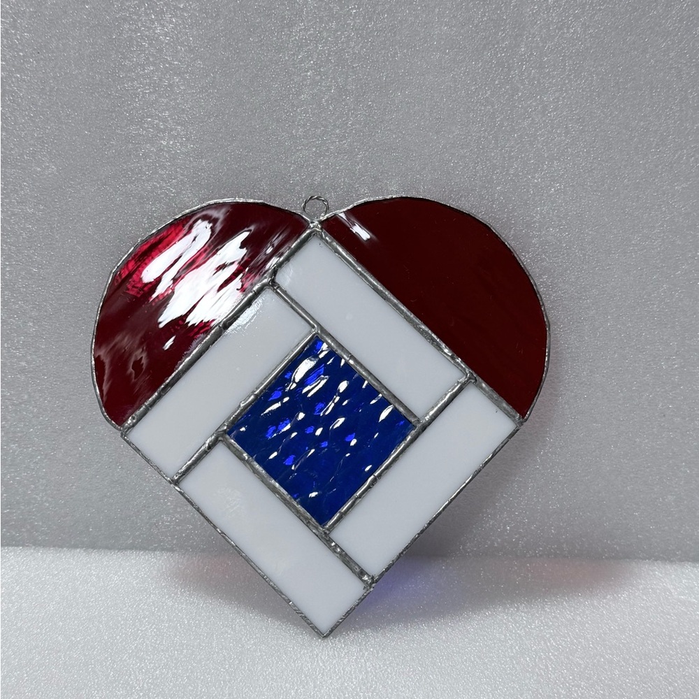 Two Patriotic Glass Decorations - Picture 4 of 8